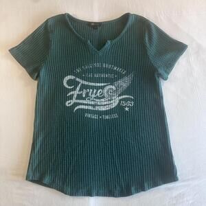 Frye Women's Forest Green Short Sleeve V-Neck Graphic Waffle Knit Shirt Size L
